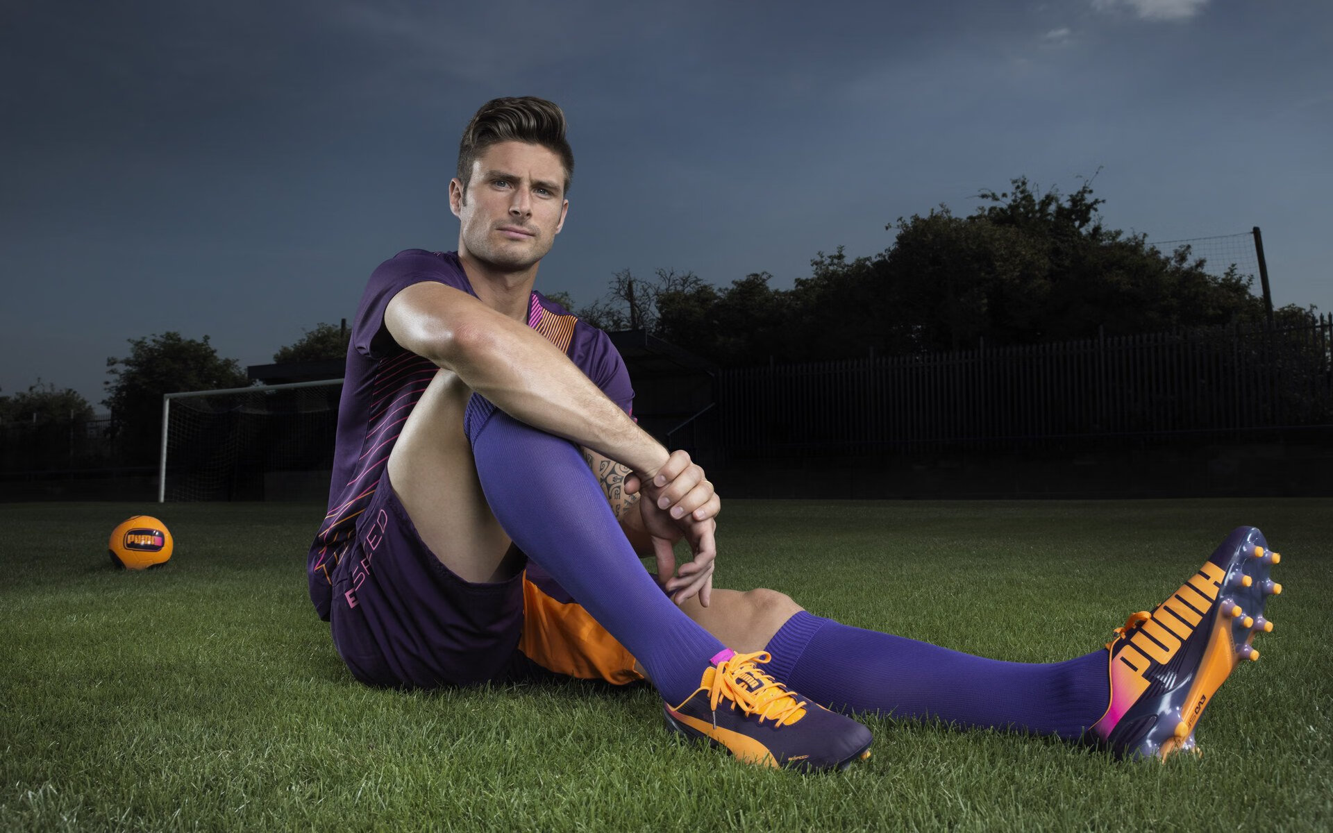 世界飞盘淘汰赛，团队配合的巅峰对决，世界飞盘联合会规定国际团队飞盘比赛每一分场上人数