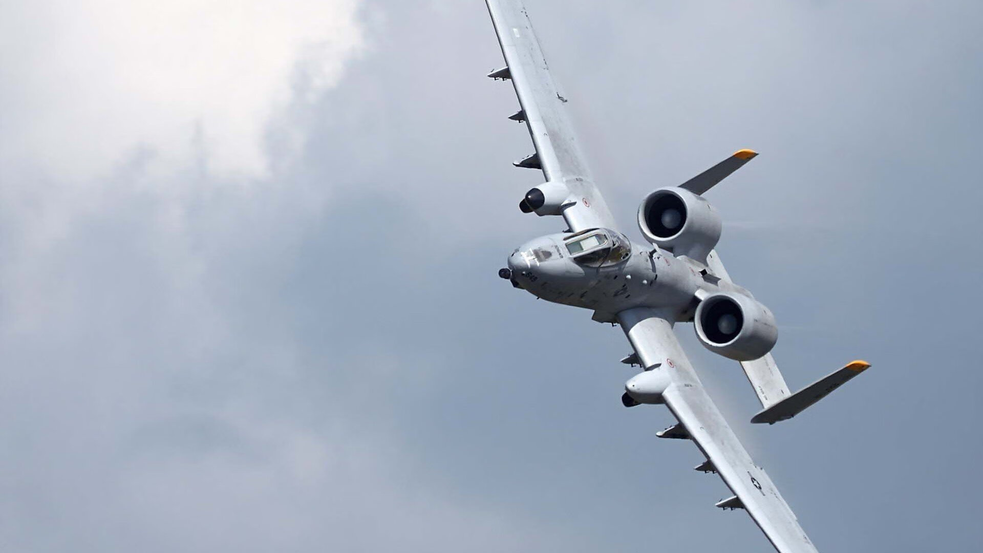 青少年“绿色出行”校园足球正式启动,行业推广全民绿色运动,青少年校园足球比赛