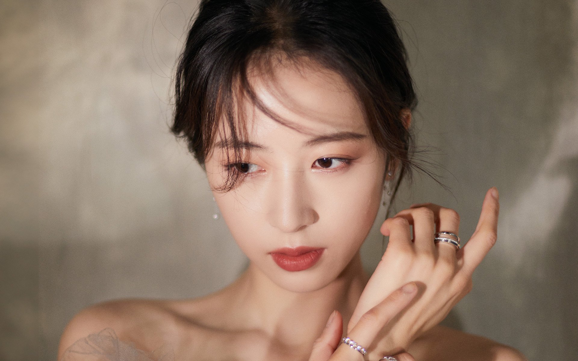 AYX体育-米兰德比：AC米兰战胜国际米兰，迎来胜利，米兰德比交锋记录