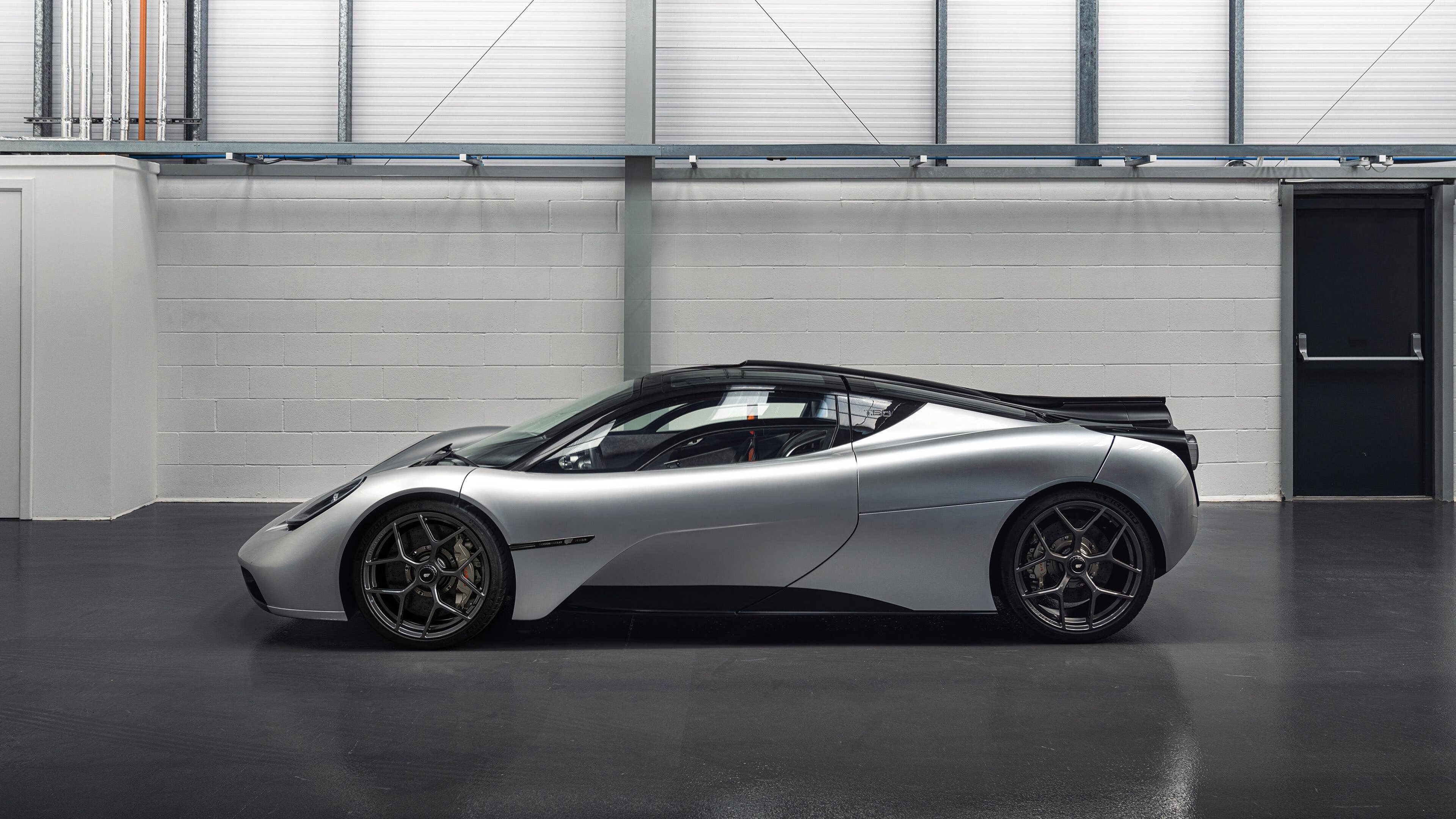 爱游戏官网-里昂中场大将伤愈复出，球队期待他的回归，里昂队大名单