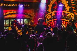 AIYOUXI.COM-全国高校体育舞蹈大赛舞姿优美技艺精湛，大学体育舞蹈大赛