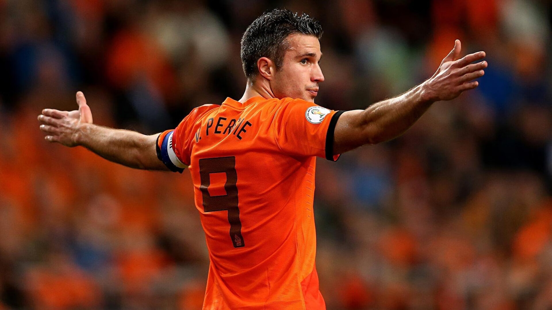 特色足球场馆融入智慧照明与智能安保系统,提升管理效率,足球场馆建设